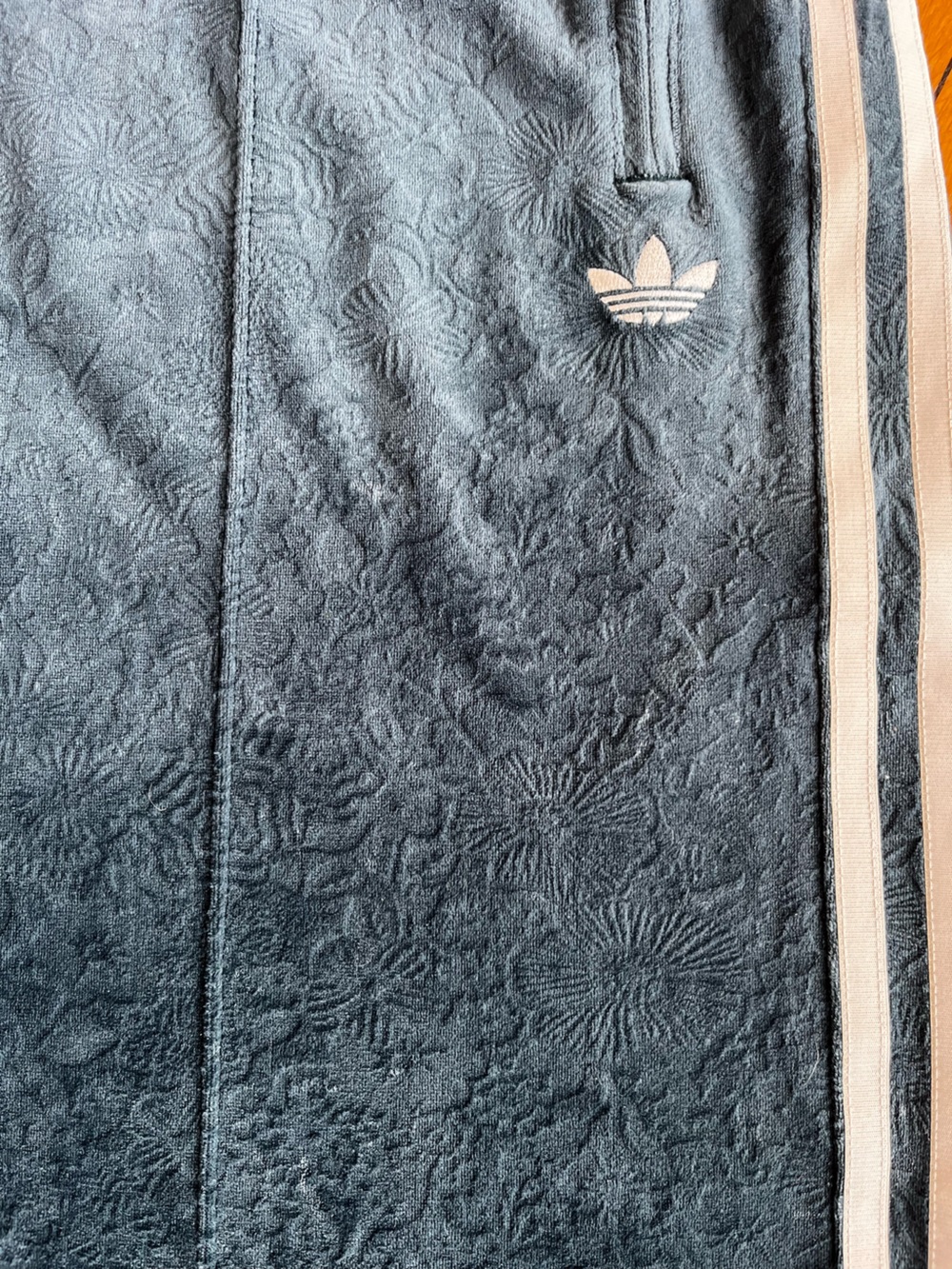adidas Extra Large Aurora/Ivy Green Textured Track Pants with White Side Stripes - Picture 3 of 5